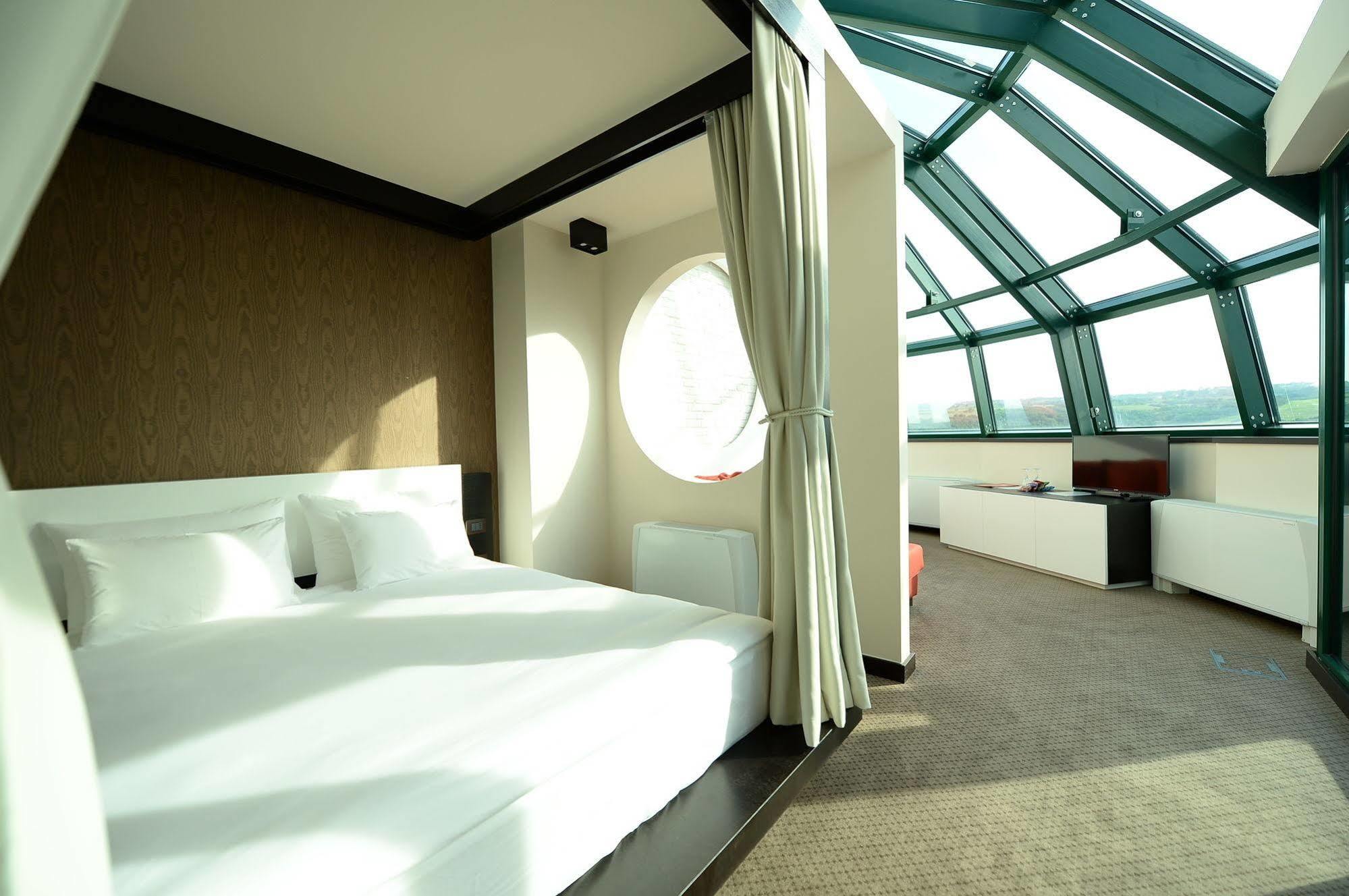 Hotel Hedonic Belgrade Luaran gambar