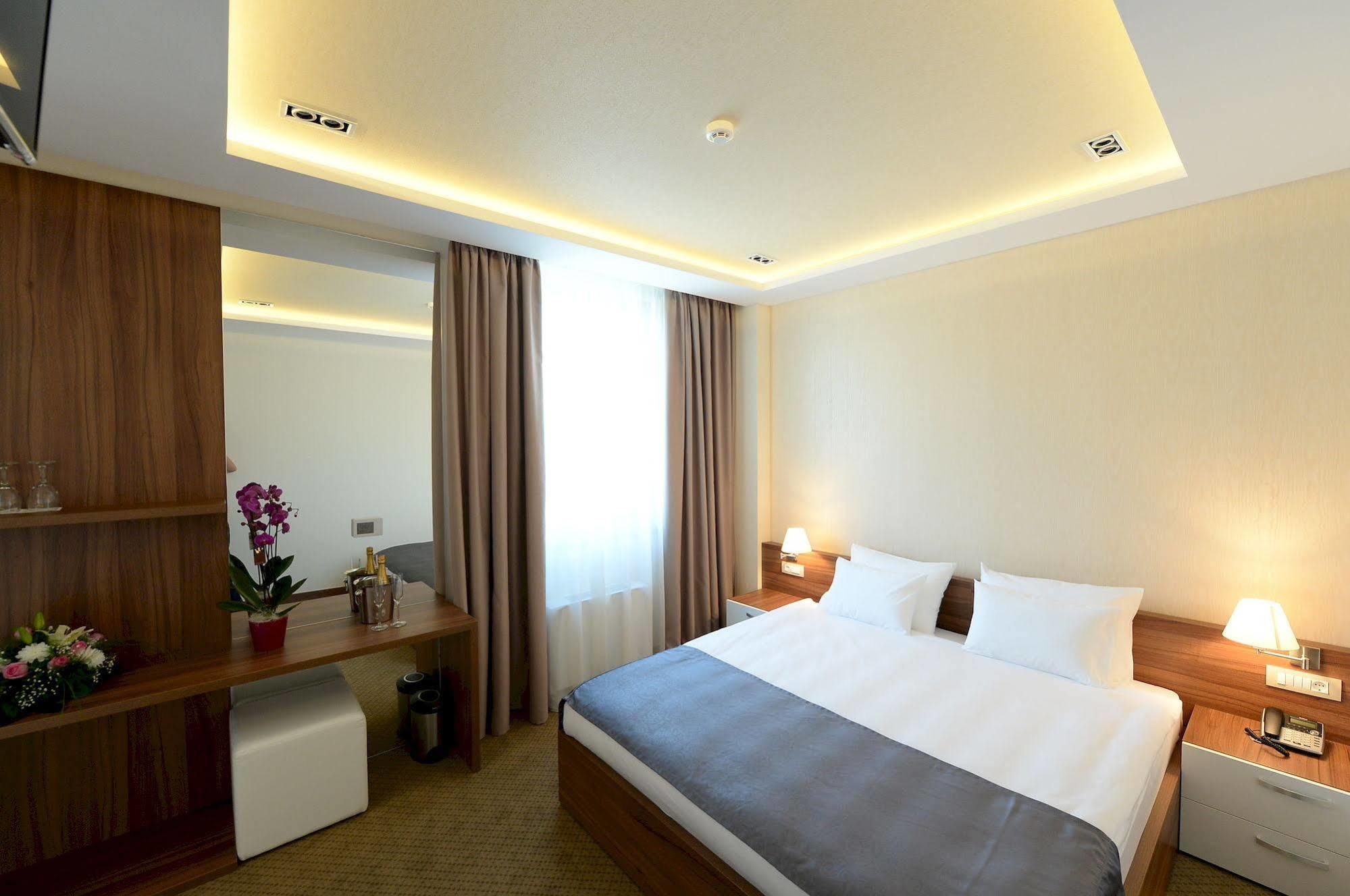 Hotel Hedonic Belgrade Luaran gambar